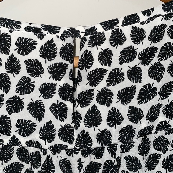 Max Mara/ Weekend %100 Silk Long Sleeve Blouse - Picture 6 of 7